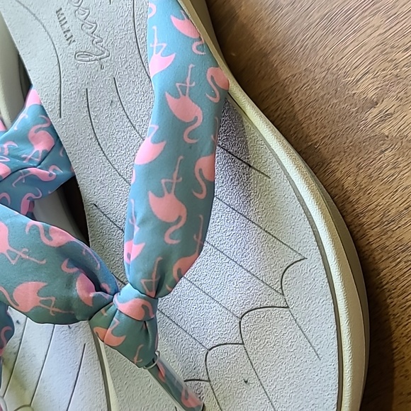 New Flamingo print Flip Flops - Picture 1 of 8